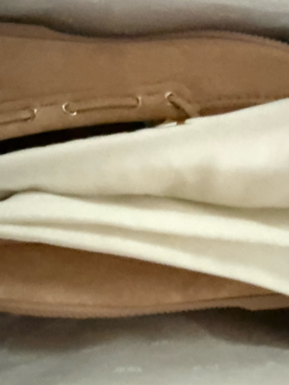Dior Women’s Suede Tan Bow Moccasins - Picture 8 of 9